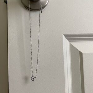Elegant Silver Necklace with Pendant